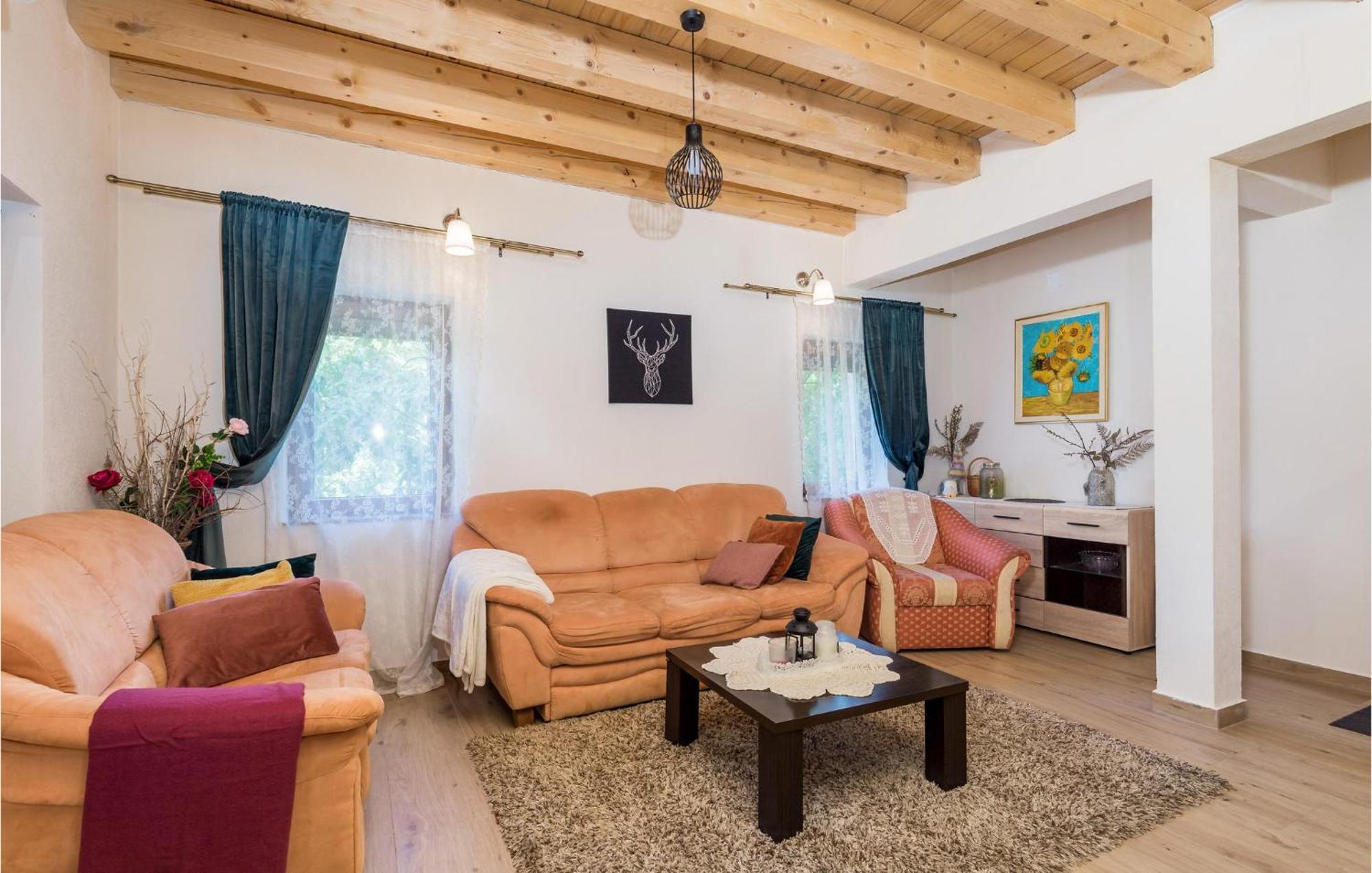 Amazing Home In Vrzici With Jacuzzi Экстерьер фото